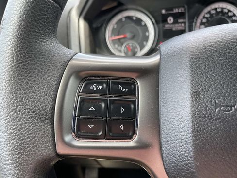 Used 2023 RAM 1500 Classic SLT AWD/4WD image 33