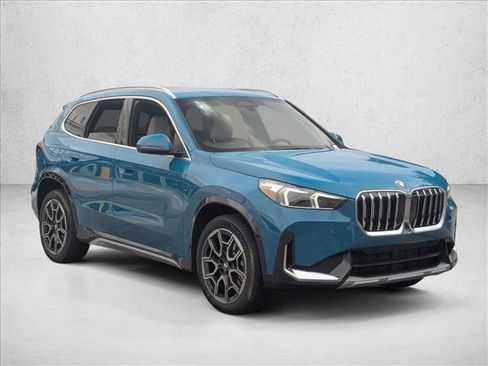 Used 2025 BMW X1 xDrive28i w/ Premium Package image 7