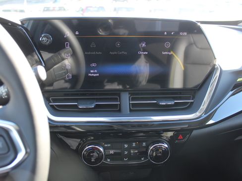 New 2026 Chevrolet Trax ACTIV w/ Sunroof Package image 13