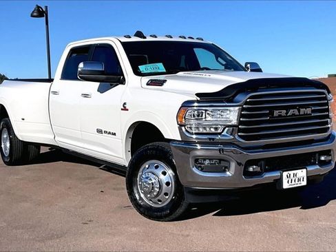 Used 2019 RAM 3500 Limited w/ Max Tow Package image 3