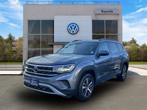 Certified 2022 Volkswagen Atlas SE image 7