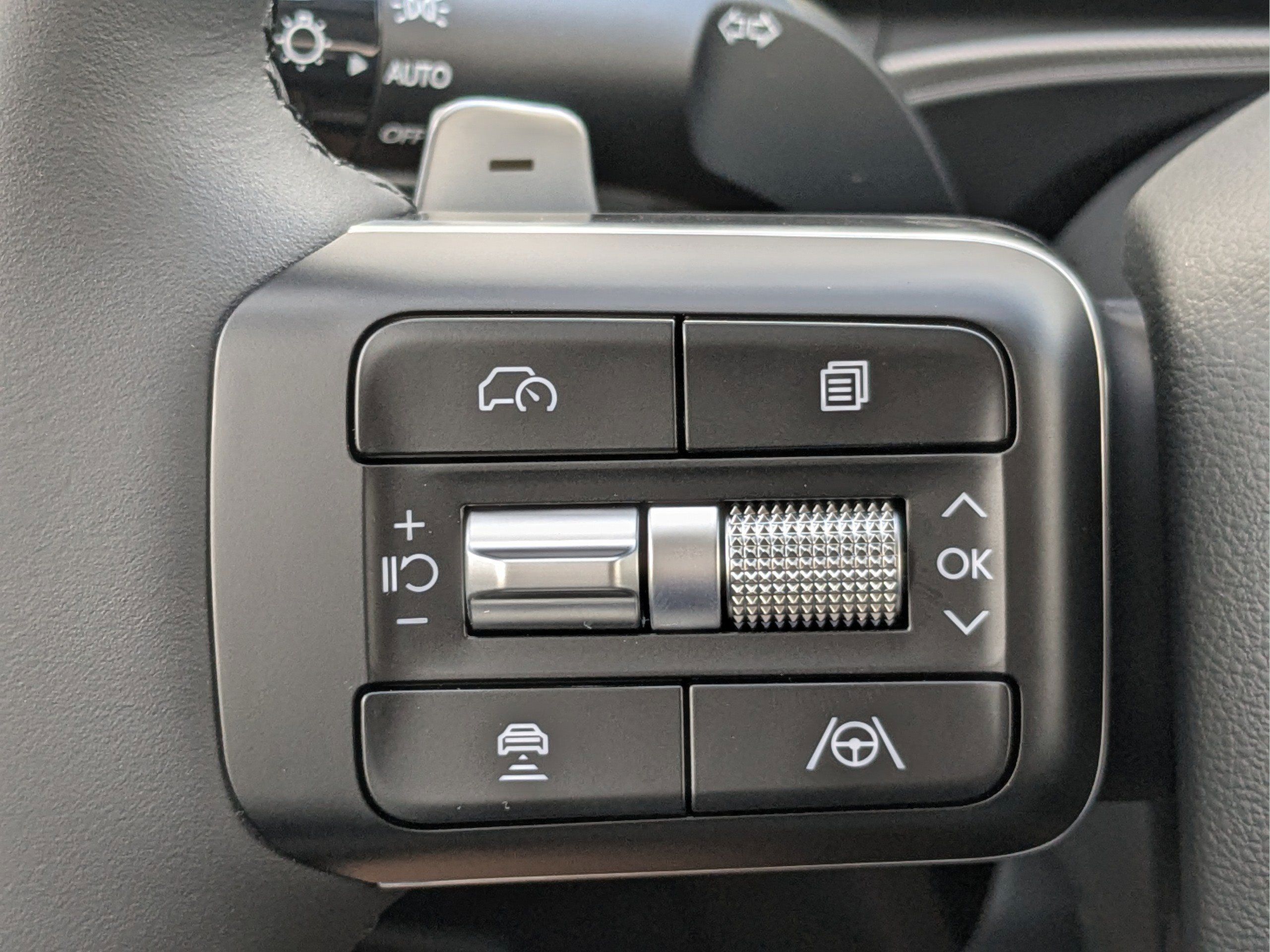 New 2027 Hyundai Santa Fe SEL FWD image 31