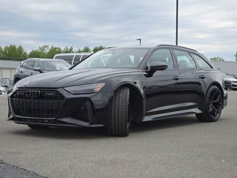 Used 2024 Audi RS 6 performance AWD/4WD image 3