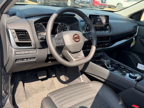 New 2026 Nissan Rogue SV AWD/4WD image 16