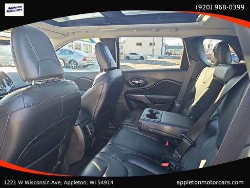 Used 2019 Jeep Cherokee Limited image 34