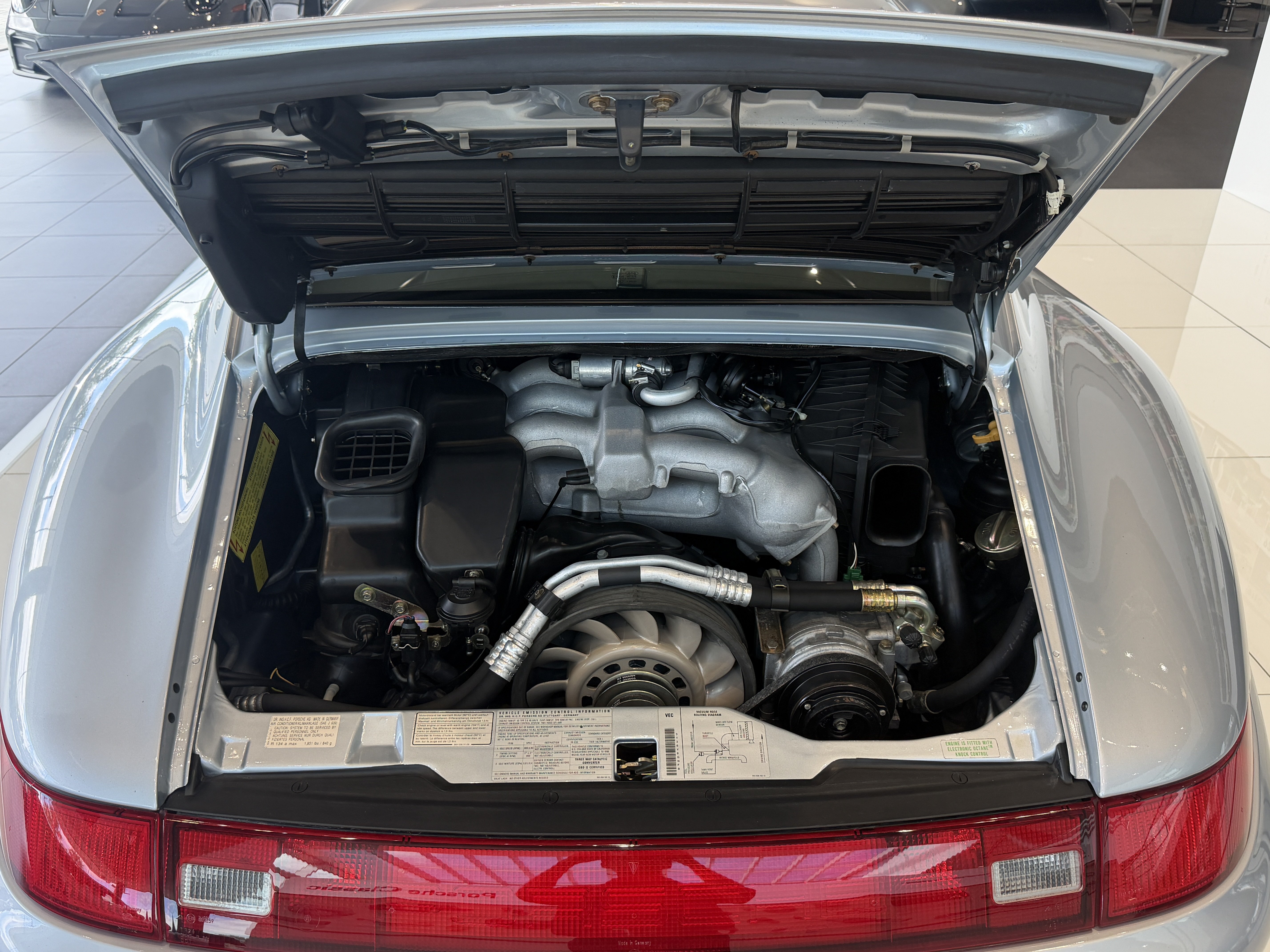 Used 1996 Porsche 911 Carrera 4S AWD/4WD image 25