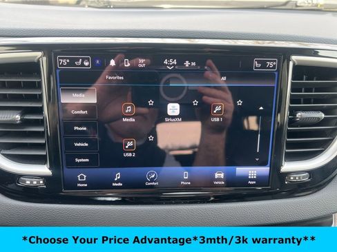 Certified 2023 Chrysler Pacifica Touring-L image 76