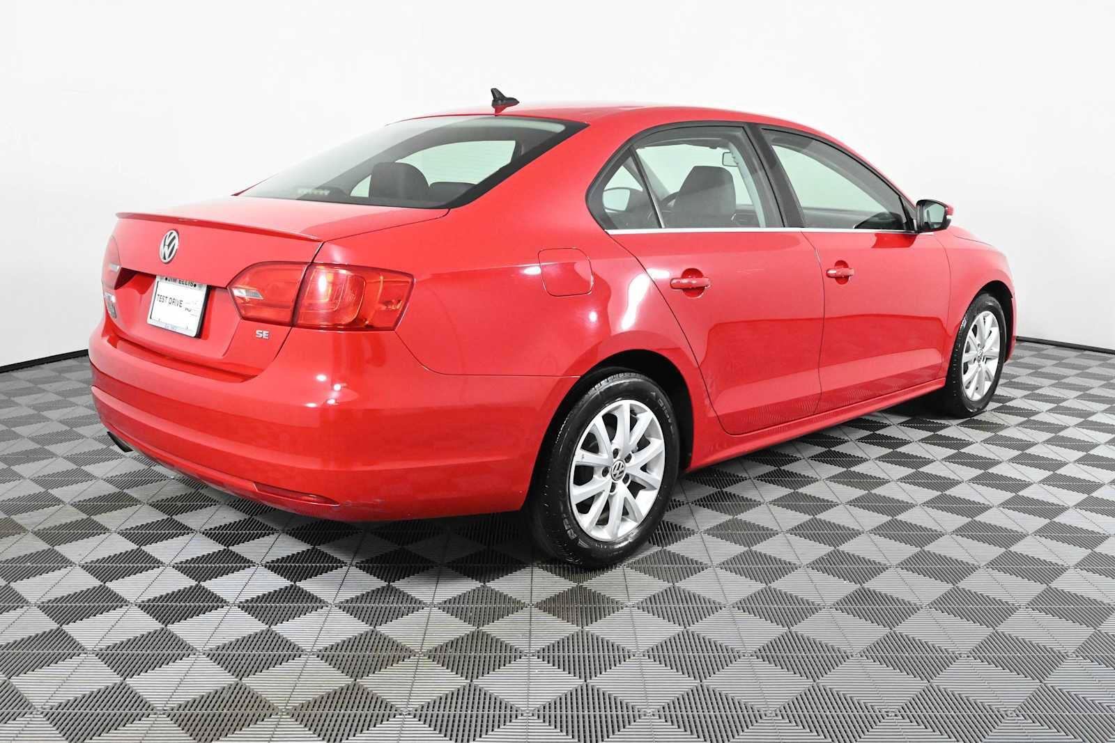 Used 2014 Volkswagen Jetta SE FWD image 6