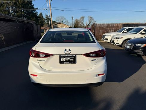 Used 2017 MAZDA MAZDA3 Sport image 5