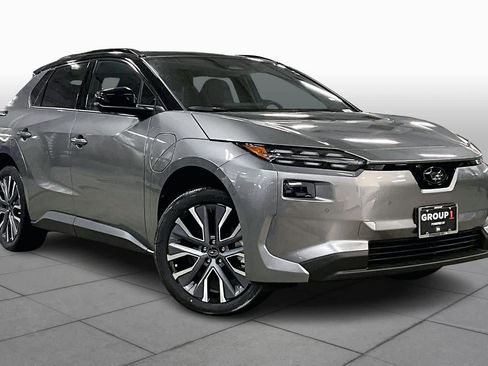 New 2026 Subaru Solterra Touring XT image 2