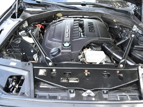 Used 2014 BMW 535i xDrive Sedan AWD/4WD image 35