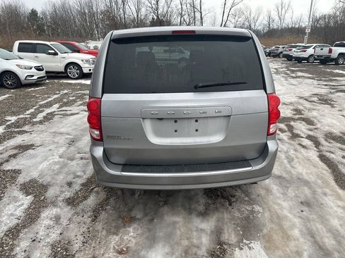 Used 2017 Dodge Grand Caravan SE w/ Power Window Group image 4