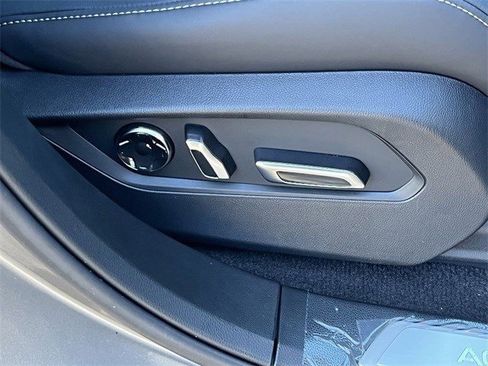 Certified 2025 Acura RDX w/ Technology Package image 33