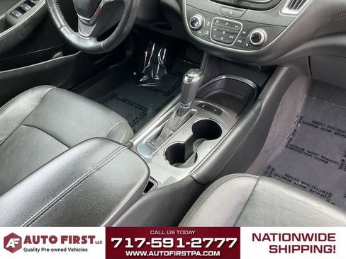 Used 2019 Chevrolet Malibu LT w/ Leather Package FWD image 19