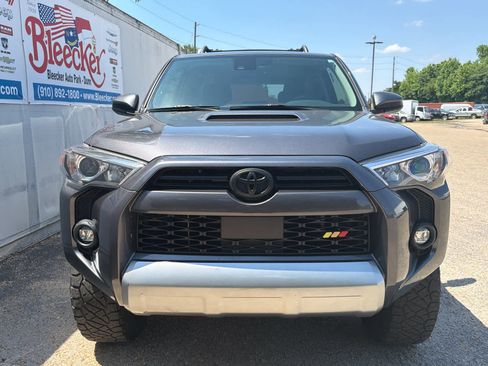 Used 2021 Toyota 4Runner TRD Off-Road AWD/4WD image 5