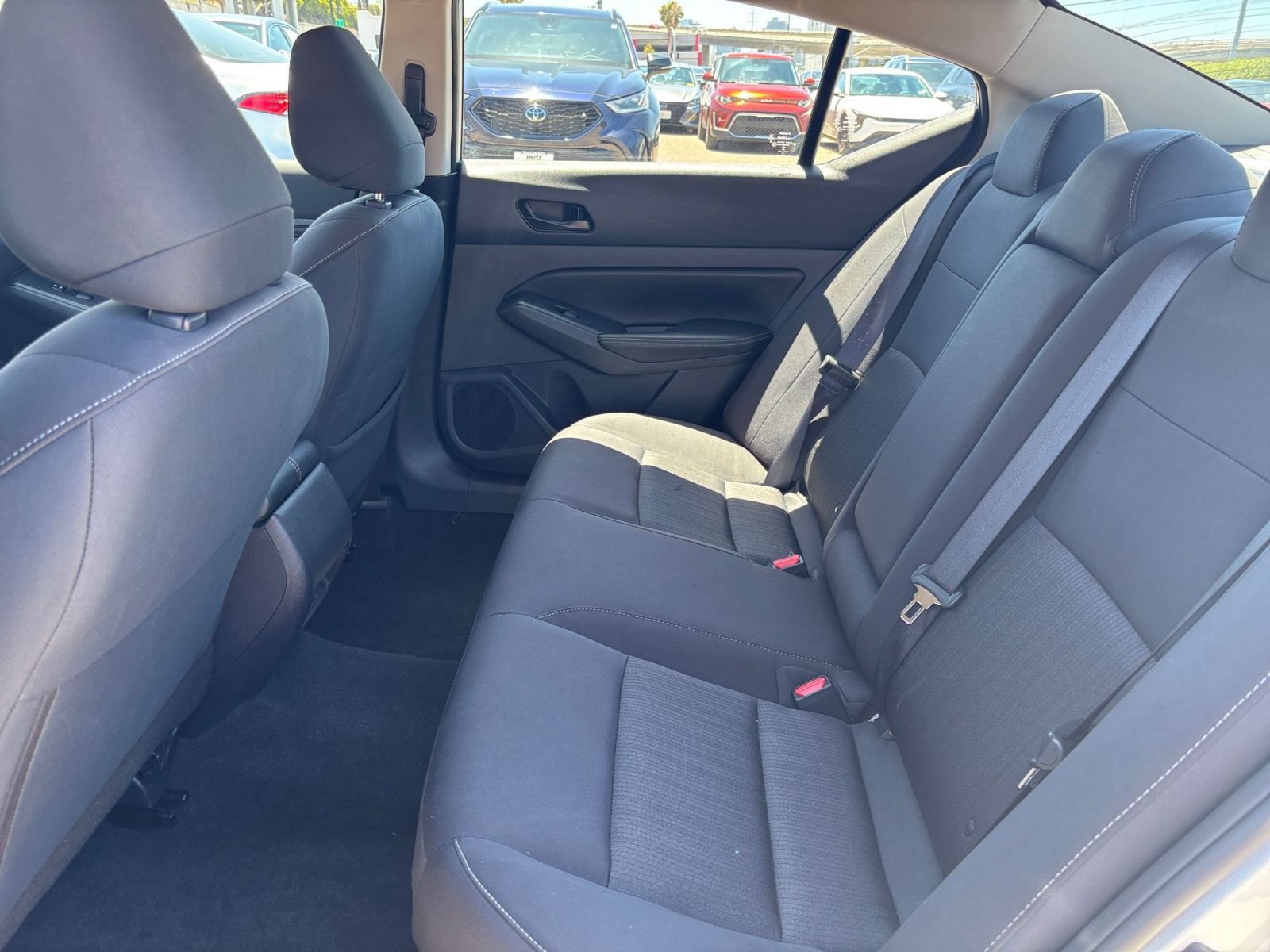 Used 2025 Nissan Altima 2.5 SV FWD image 25