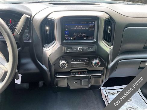 Used 2020 Chevrolet Silverado 1500 Custom w/ Custom Value Package AWD/4WD image 6