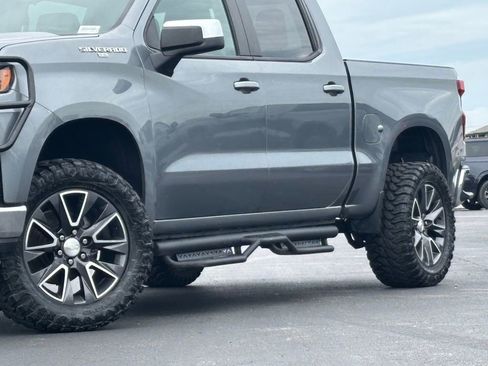 Used 2020 Chevrolet Silverado 1500 LT RWD image 3