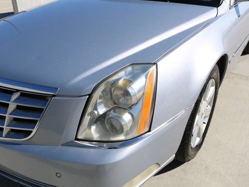 Used 2006 Cadillac DTS Performance image 20