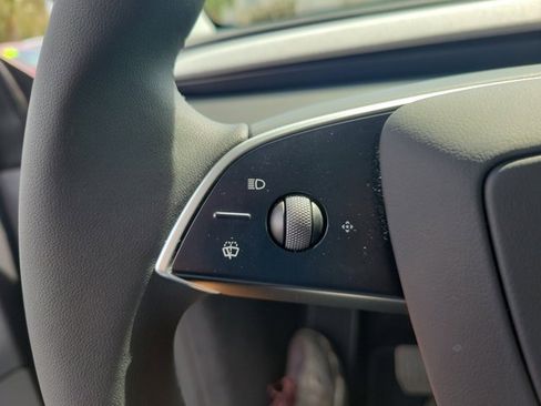 Used 2026 Tesla Model Y AWD image 23