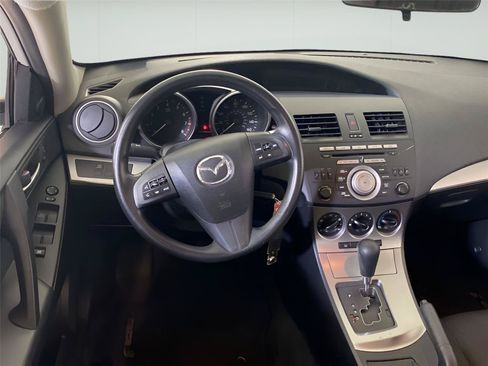 Used 2011 MAZDA MAZDA3 i Touring FWD image 23