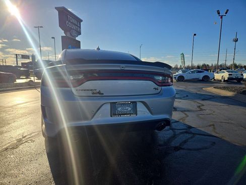 Used 2020 Dodge Charger R/T w/ Blacktop Package image 6