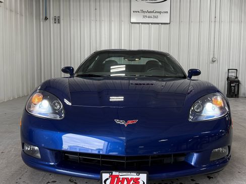 Used 2006 Chevrolet Corvette Coupe w/ Preferred Equipment Group RWD image 12