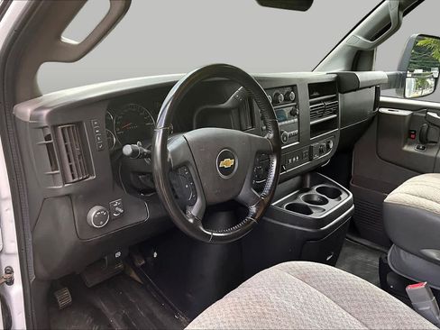 Used 2021 Chevrolet Express 3500 w/ Power Convenience Package RWD image 15