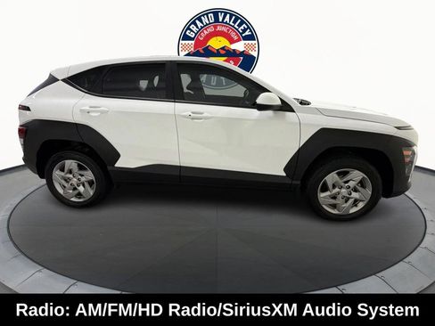 Used 2025 Hyundai Kona SE image 5
