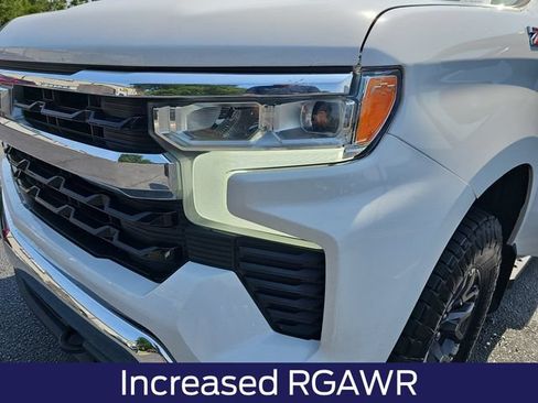 Used 2022 Chevrolet Silverado 1500 LT AWD/4WD image 36