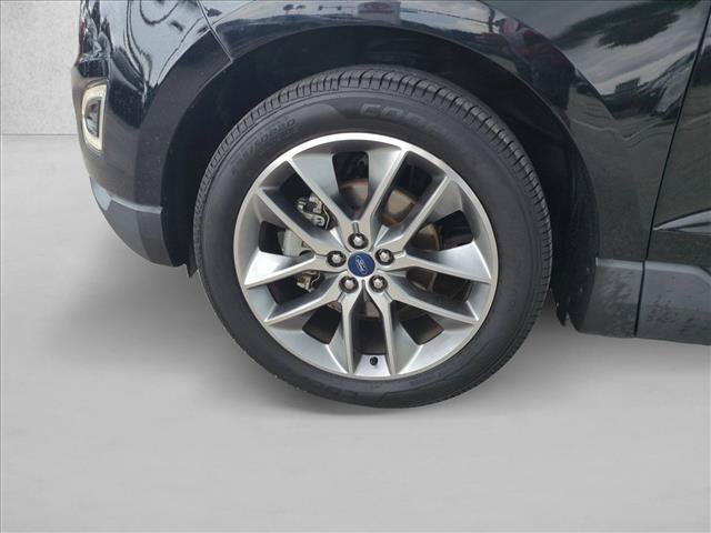 Used 2016 Ford Edge Titanium w/ Technology Package FWD image 24