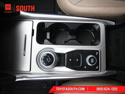 Used 2020 Ford Explorer Limited w/ Class III Trailer Tow Package image 19