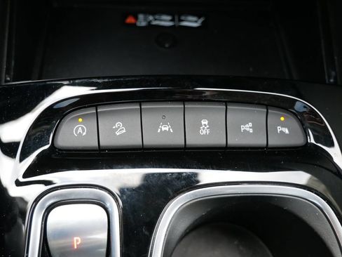 Used 2023 Buick Envision Avenir AWD/4WD image 23