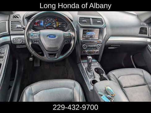 Used 2016 Ford Explorer XLT w/ Equipment Group 202A FWD image 18