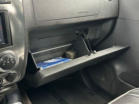 Used 2006 HUMMER H3 image 42