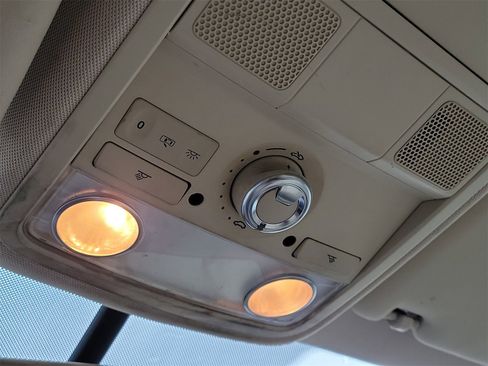 Used 2012 Volkswagen Passat 3.6 SEL Premium image 23