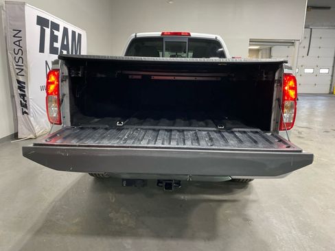 Used 2016 Nissan Frontier SV w/ SV Value Truck Package image 6