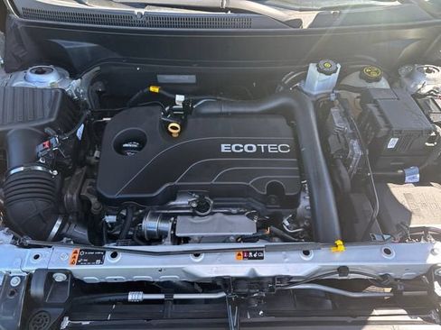 Used 2019 Chevrolet Equinox LT FWD image 23