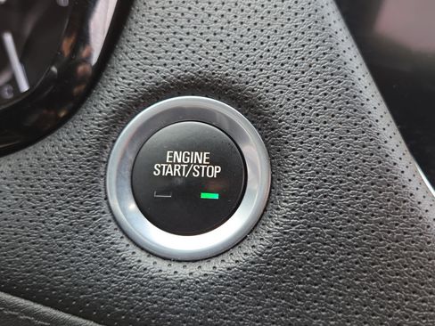 Used 2018 Cadillac XT5 Luxury w/ Driver Awareness Package image 43