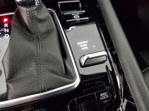 Used 2025 Jeep Compass Latitude w/ Altitude Special Edition image 18