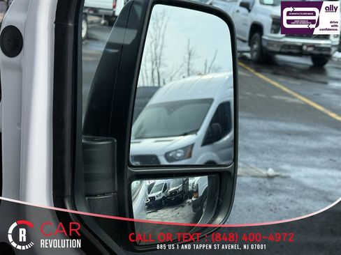 Used 2023 Ford Transit 250 Medium Roof AWD image 26
