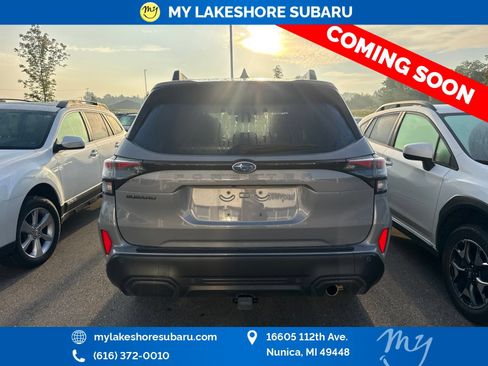 Used 2025 Subaru Forester Limited AWD/4WD image 7