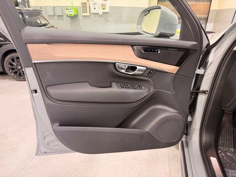 Used 2026 Volvo XC90 B6 Plus AWD/4WD image 10