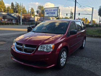 Used 2014 Dodge Grand Caravan American Value Package w/ UConnect Hands-Free Group