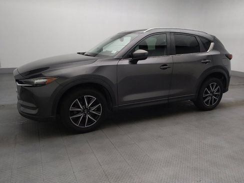 Used 2018 MAZDA CX-5 Touring w/ Preferred Equipment Package FWD image 2