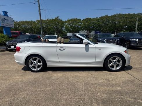 Used 2012 BMW 128i Convertible w/ Premium Pkg RWD image 4
