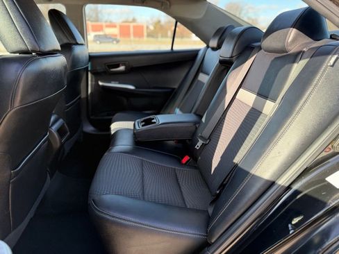 Used 2013 Toyota Camry SE image 16