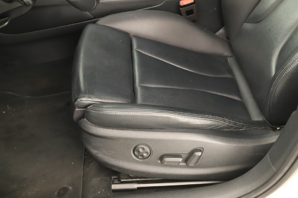 Used 2018 Audi A3 2.0T Premium Plus w/ Premium Plus Package AWD/4WD image 25