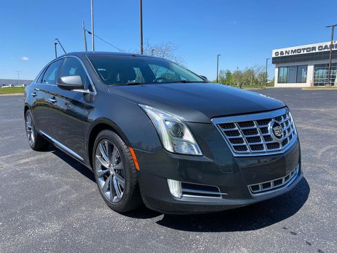 Used 2013 Cadillac XTS Luxury FWD image 3