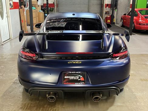 Used 2025 Porsche 718 Cayman GT4 RS RWD image 13